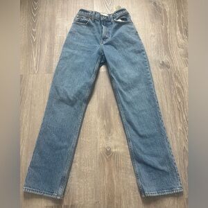 NWT Abercrombie Women’s Ultra High Rise 90’s Straight-Leg Jeans size 24/00S